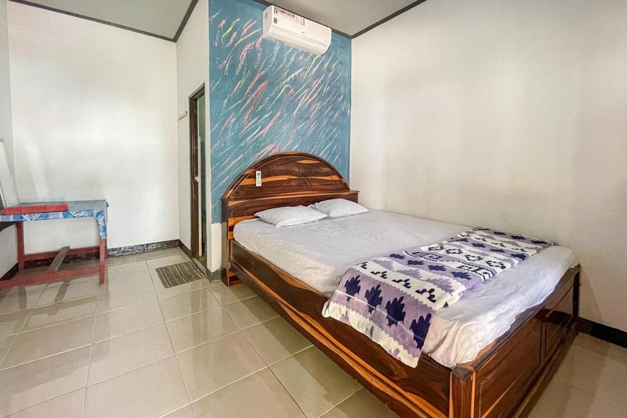 Ekas Beach Guesthouse Mitra Reddoorz Luaran gambar
